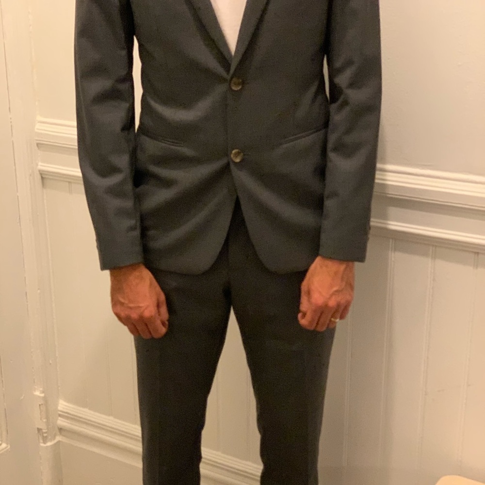 NEW Full Gray Indochino Men’s Suit